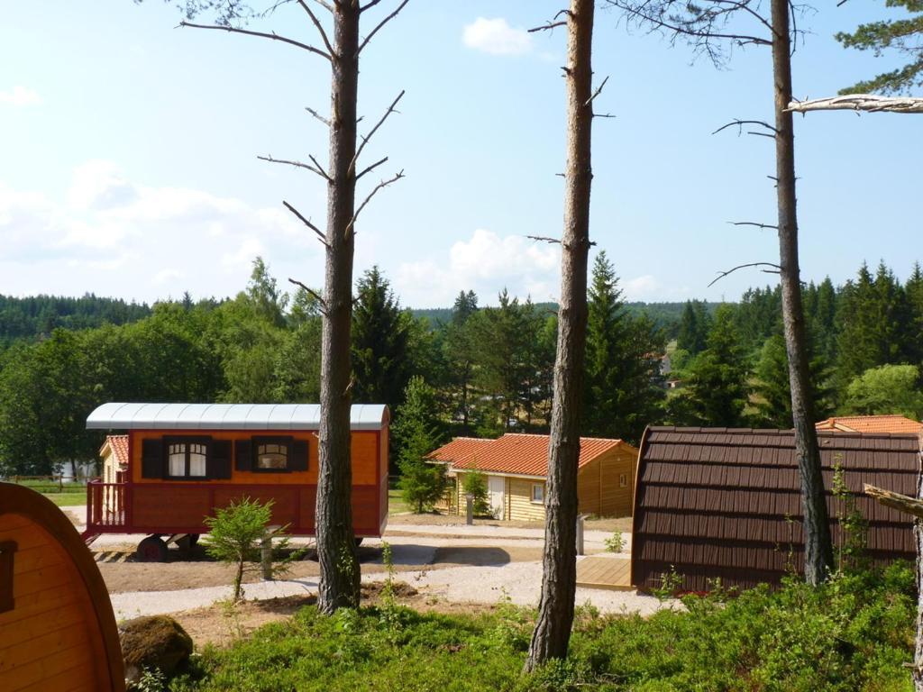 Les Chalets Du Haut-Forez Usson-en-Forez Экстерьер фото